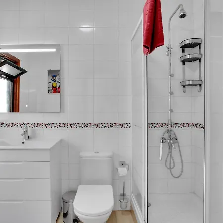 Superb Flat, Terrace 20m, 2rooms, Pool, Wi Fi 아파트