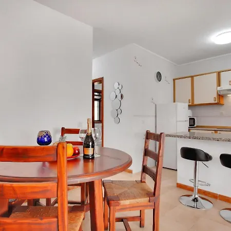 Superb Flat, Terrace 20m, 2rooms, Pool, Wi Fi * 코스타델실렌시오